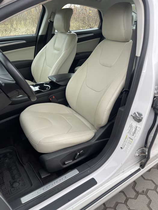 Продам Ford Fusion Plugin Hybrid (PHEV) TITANIUM