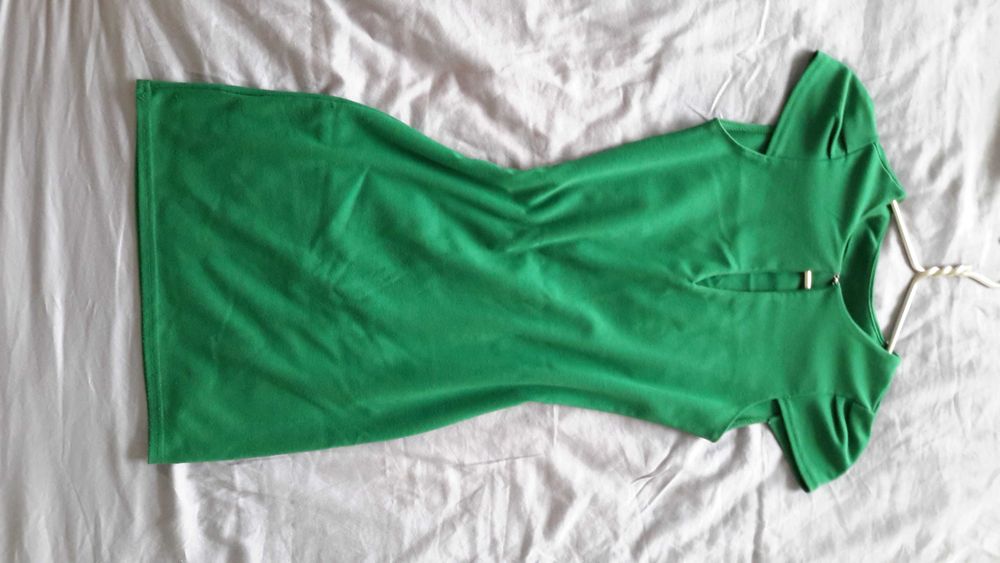 Тепле плаття розмір 42 (S) зелене, тепле