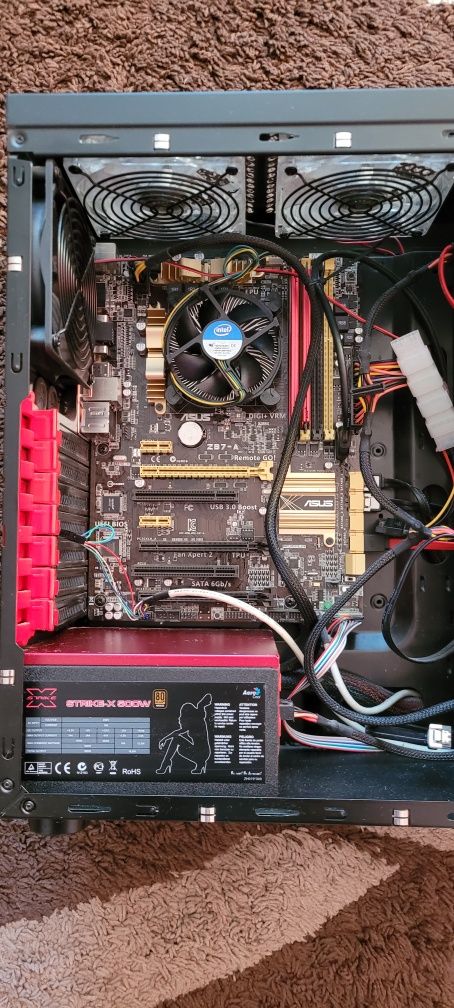 Komputer Stacjonarny Intel i5, 8GB RAM, SSD 256GB + Monitor 24 LG IPS