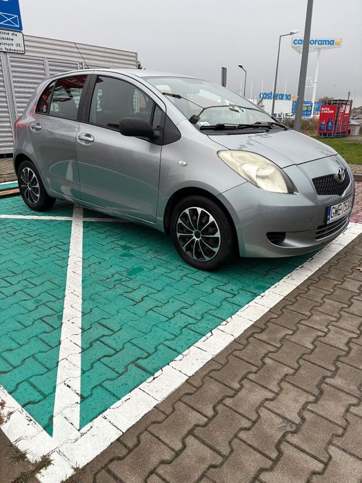 Toyota Yaris Automat! Polski salon! Niski przebieg!