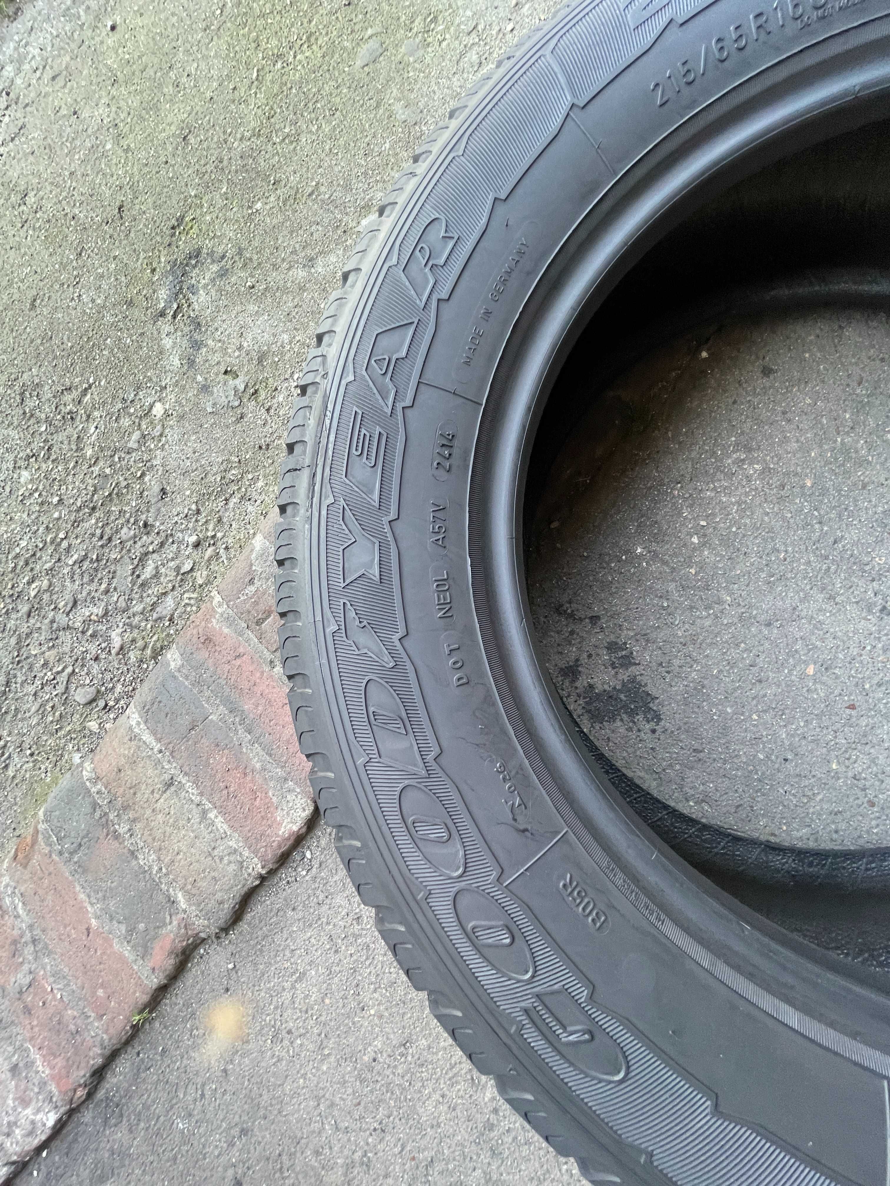 Opona Goodyear 215/65R16C