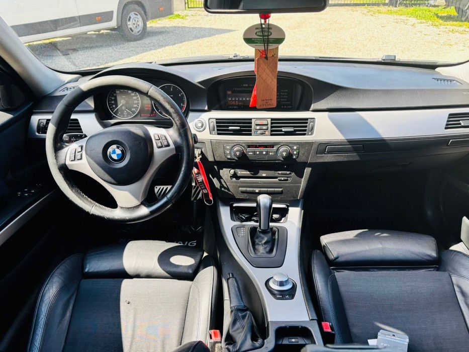 BMW e90/163PS/Automat/PoCeramice!Styling18”/DużaNavi/Skóra/NoweOpony