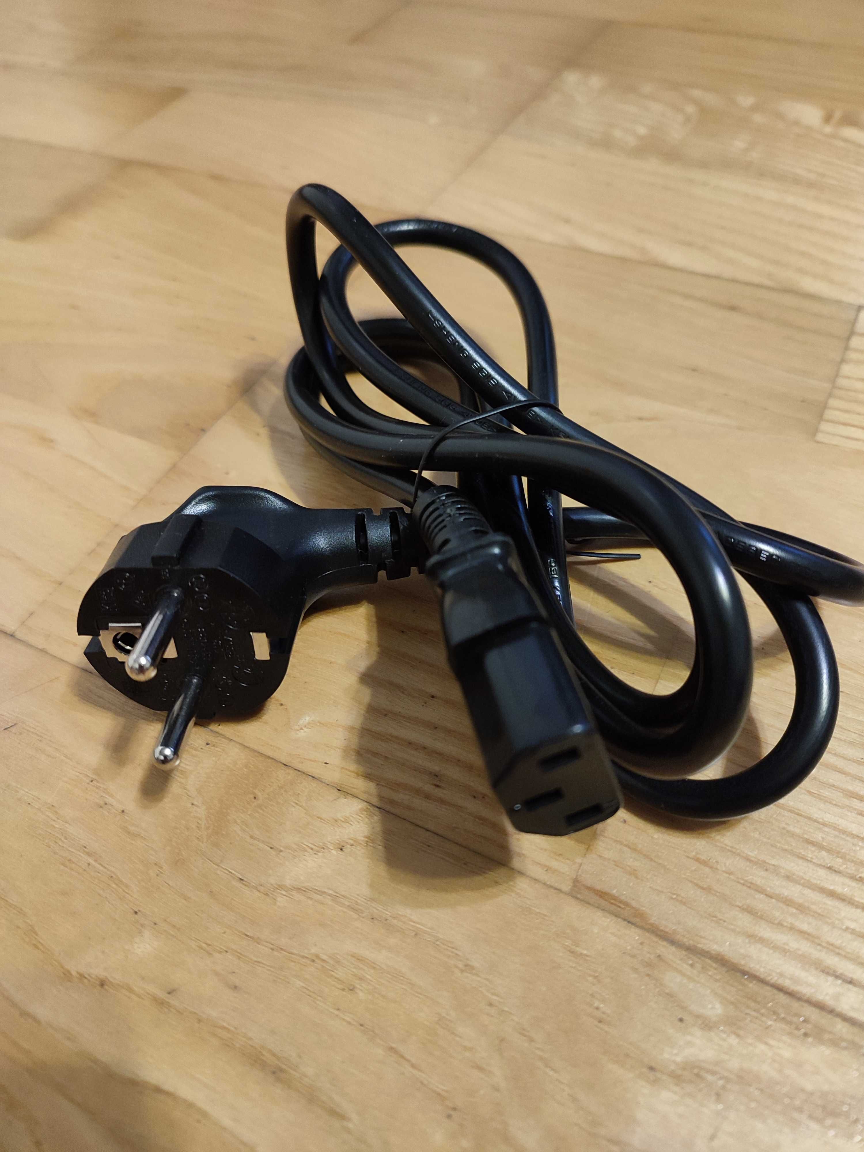 Zestaw kabli - USB typu B, zasilające sieciowe, zasilające Well Shin