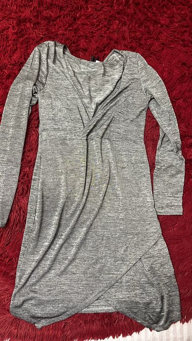 Віддам жіночі речі