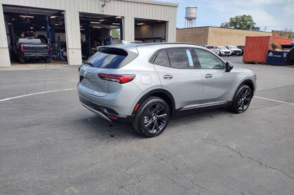 Buick Envision      2023