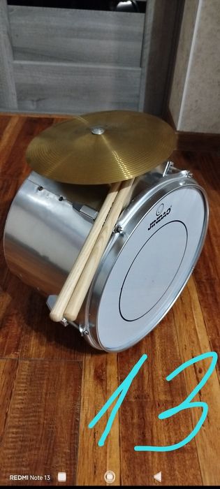 Барабаны Томы  походные