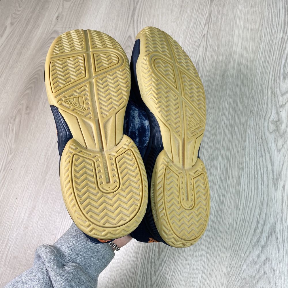 Волейбольные кроссовки adidas ligra 5