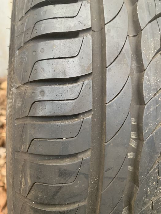 185/60/r15 pirelli  диск 5*100 было на запаске ставилось 1 раз