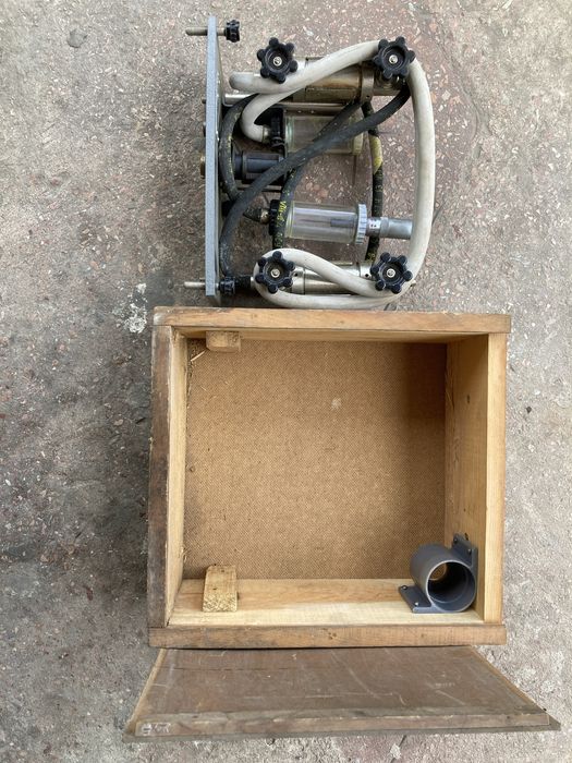 Прилад ППР-2М (прилад Петрова) Універсальний рідинний мановакуумметр