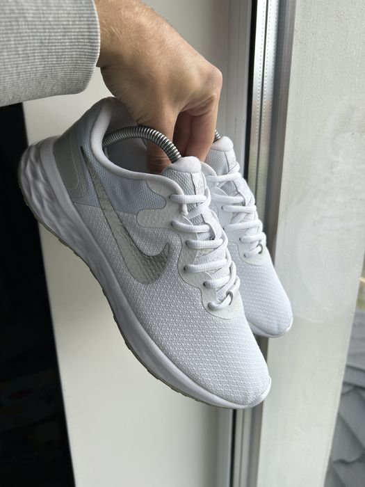 Кросівки Nike Revolution 6 White Platinum