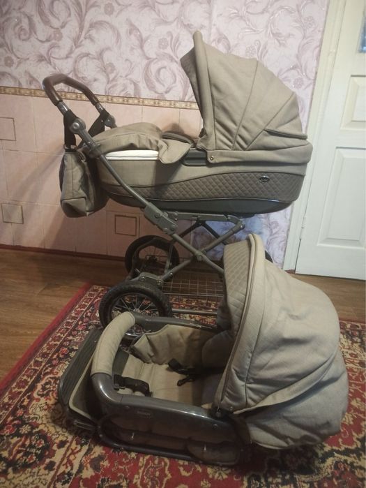 Продам коляску в гарному стані