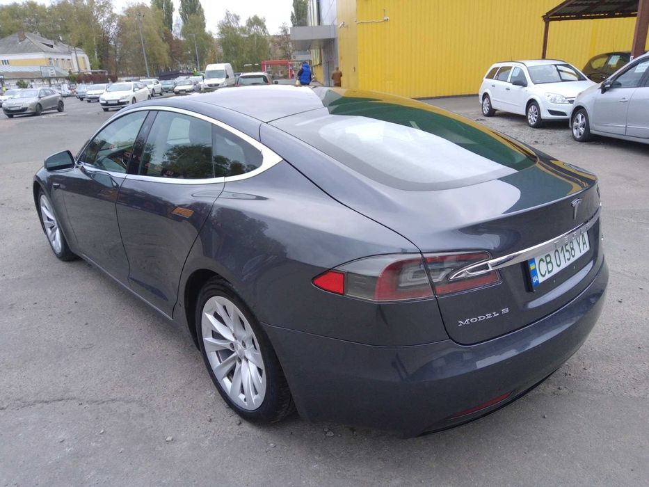 Tesla Model S 75D Dual Motor