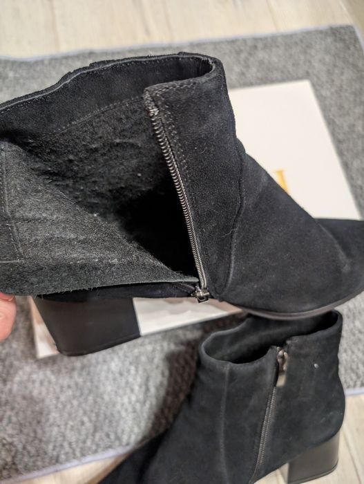 Жіночі замшеві ботильйони 40 розміру