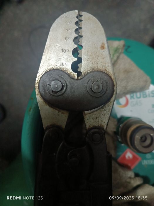 Alicate de Cravar terminais – Profissional