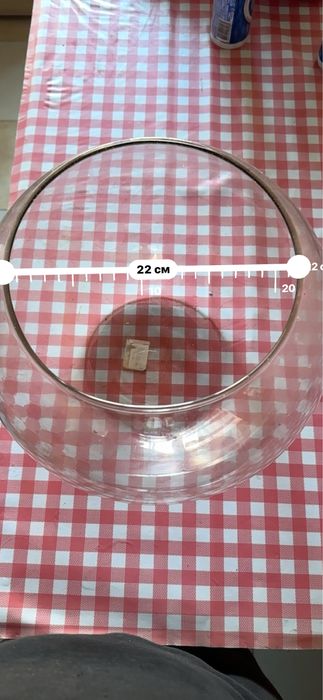 Aquário de vidro com 22cm de diâmetro e 26cm