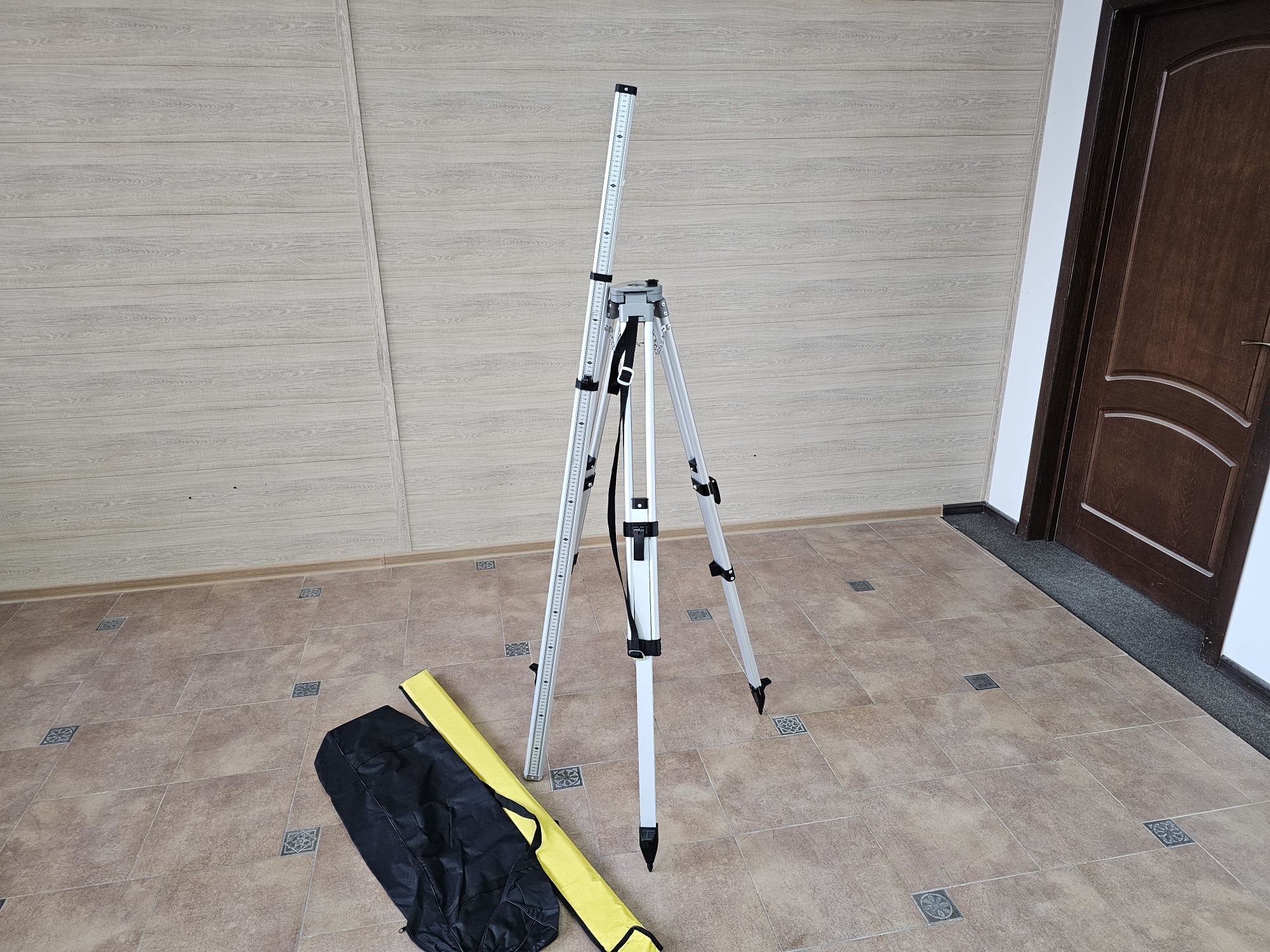 Профессиональный Комплект Нивелир Sndway SW-32A +Штатив +Рейка 3м+уров