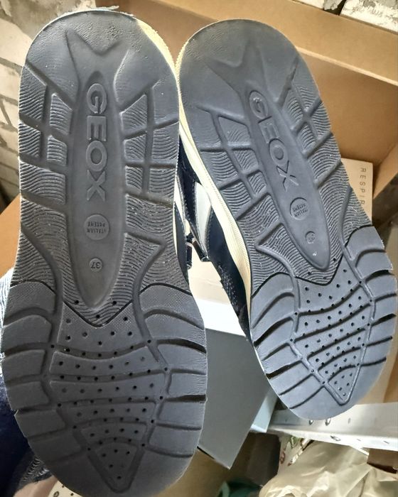 дитячі кросівки Geox