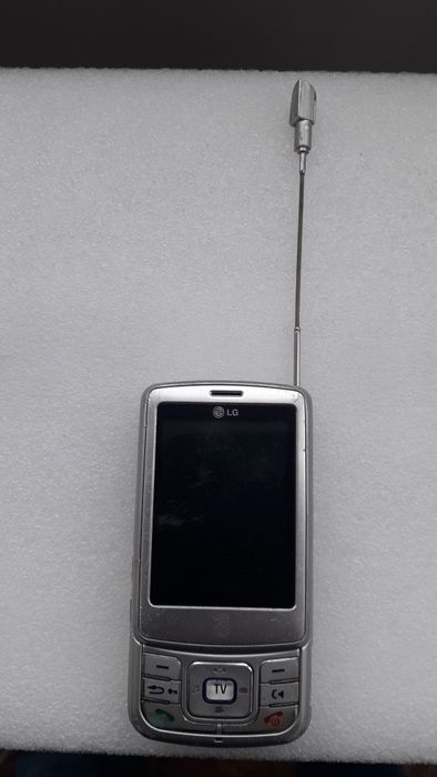 Телефон LG U900 Корея