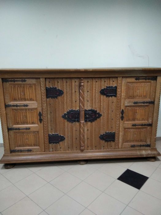 Продам шафу-комод дуб масив ковка
