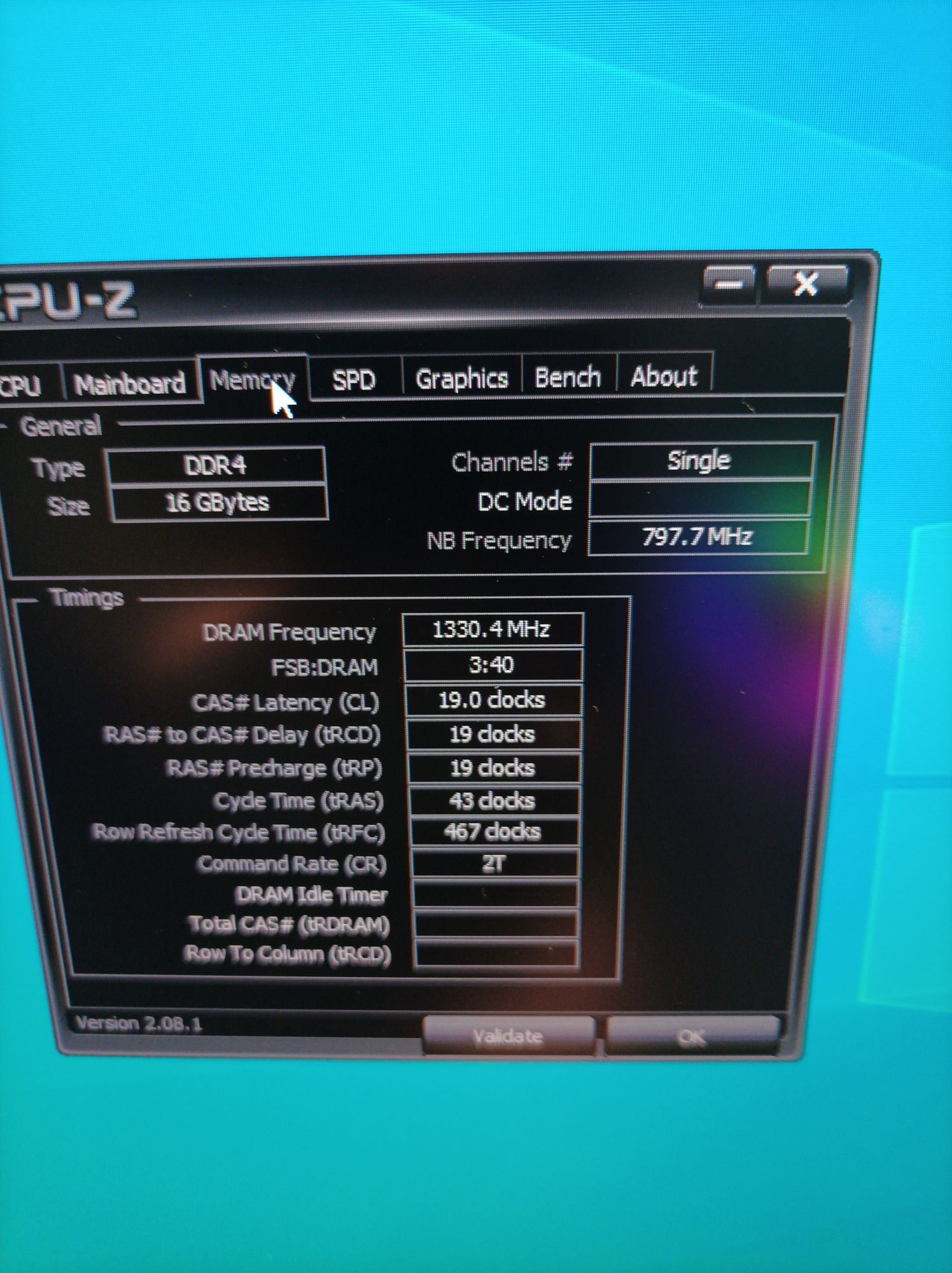 Komputer stacjonarny i3 10100. 16 GB DDR 4 m2 256GB RX 560 4 GB RGB