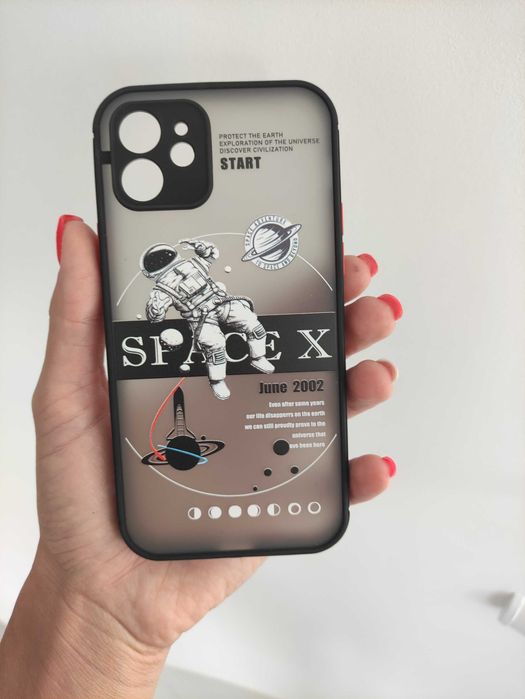 Etui na telefon iPhone 12 SPACE X