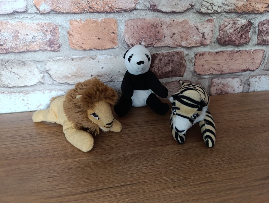 DJUNGELSKOG Ikea zestaw trzech małych maskotek lew, tygrys, miś panda