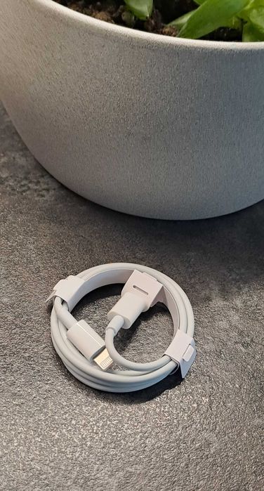 Ładowarka do IPhone 20W z przewodem 1m -szybka wysyłka