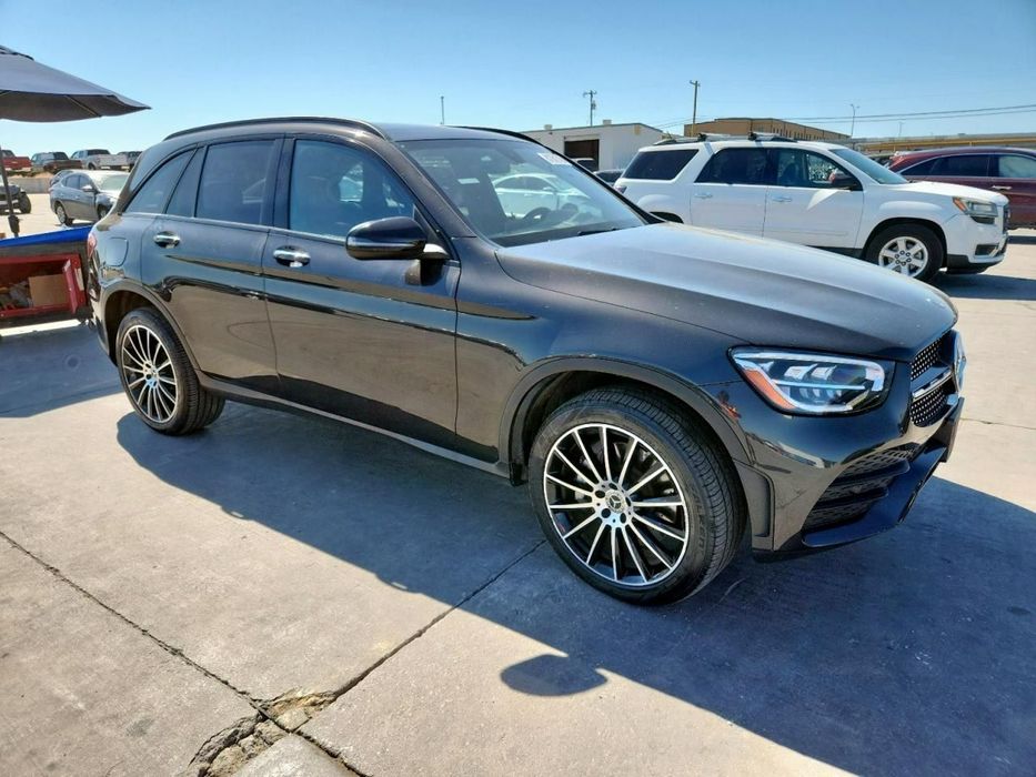 Mercedes-Benz GLC Auta z USA - Zapytaj o więcej ofert!