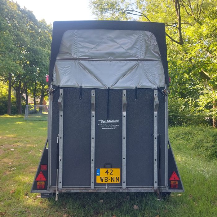 Przyczepa Do Przewozu 2 Koni 2009r Bydła Żyw Bukmanka Koniara Koniowóz