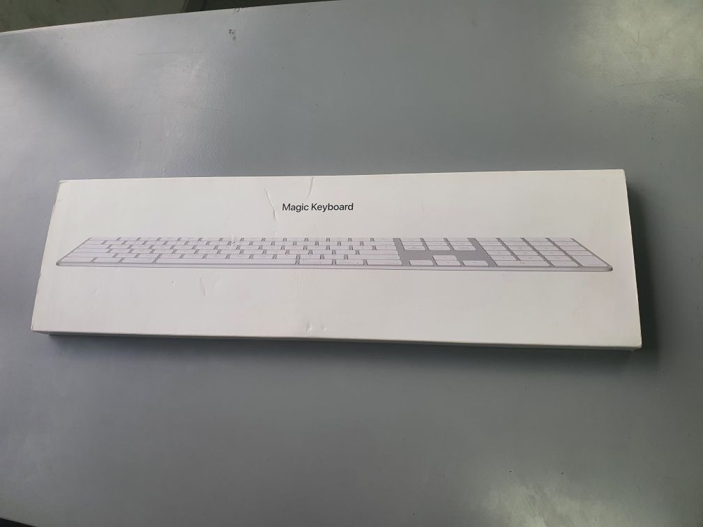 Teclado Apple NOVO Magic Keyboard
