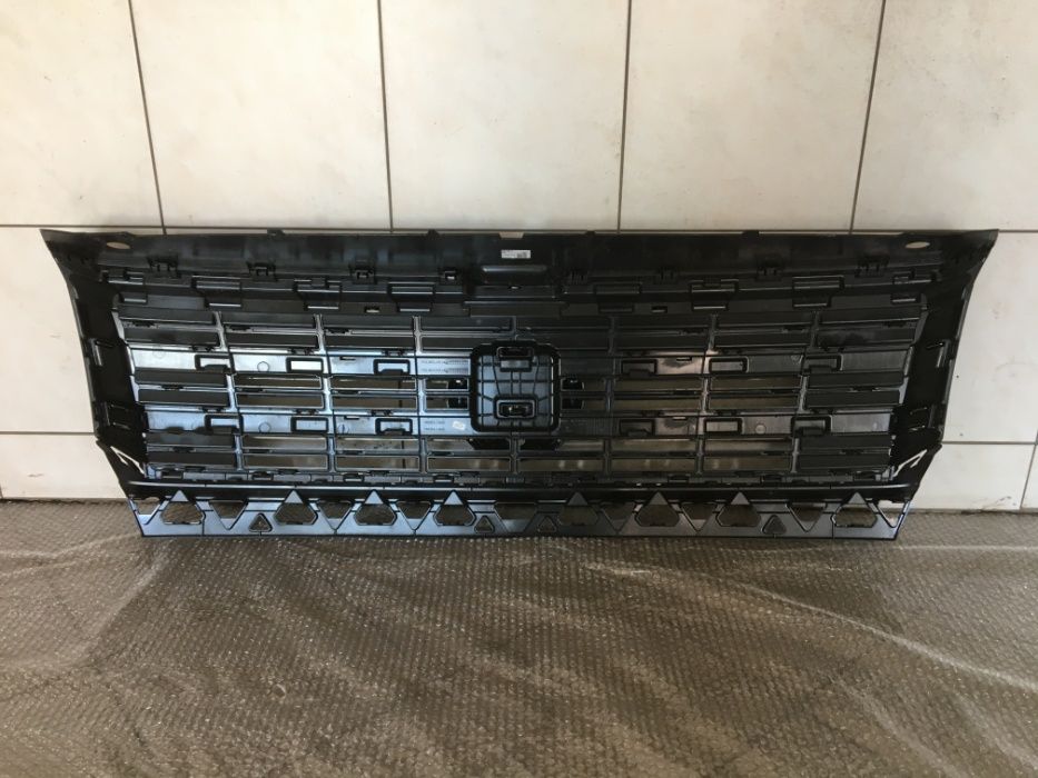 gril Grill atrapa VW Volkswagen Crafter II 2017 --> Różne wersje