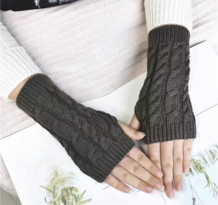 Митенки перчатки без пальцев вязаные