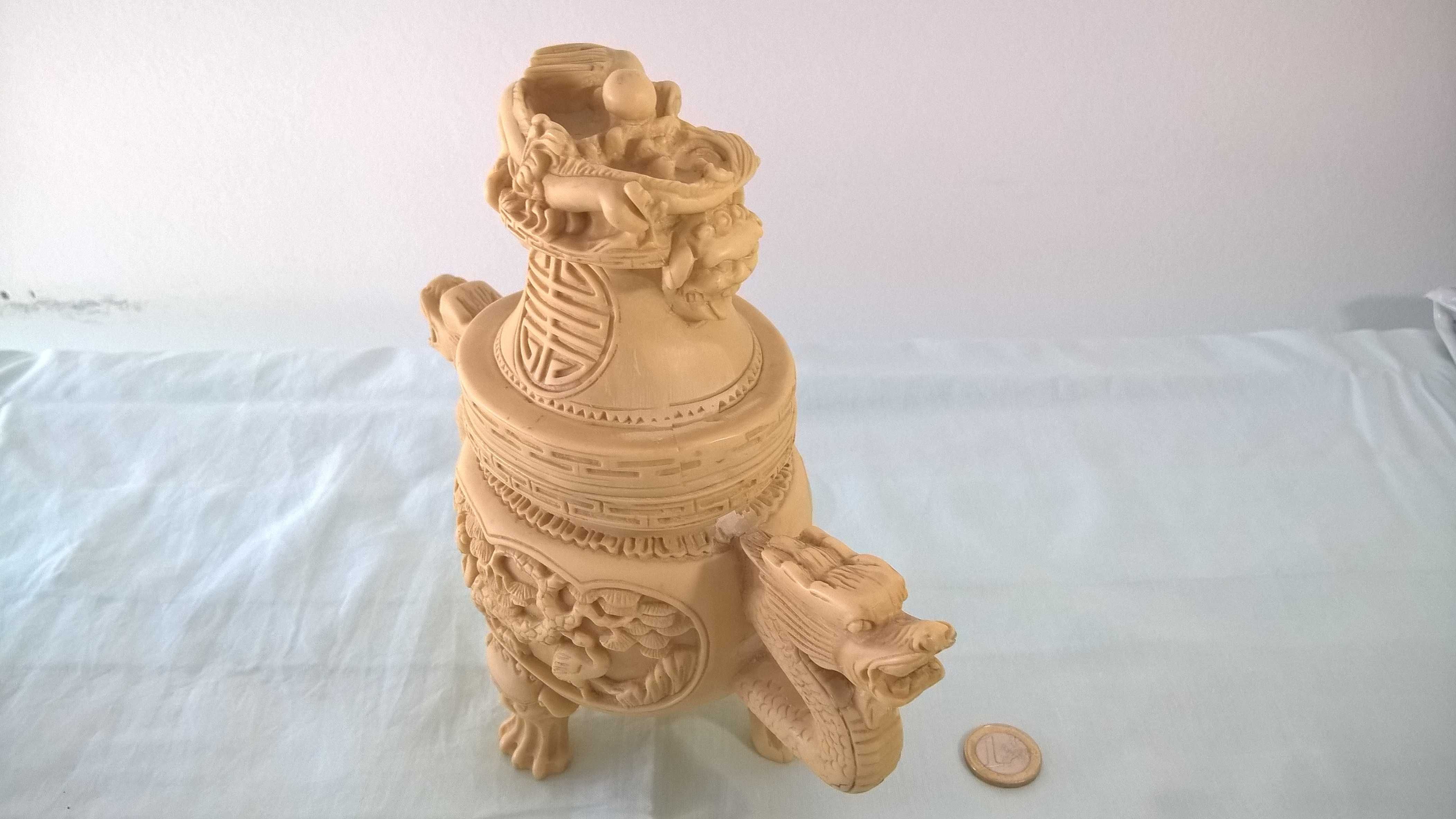 Vaso chinês (incensário) em marfineta