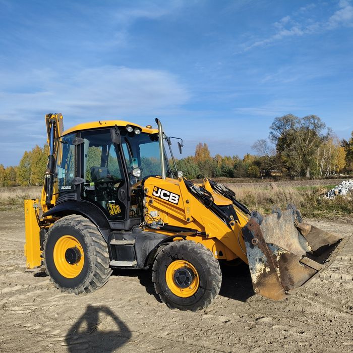 Koparko-ładowarka JCB CX3 niski przebieg