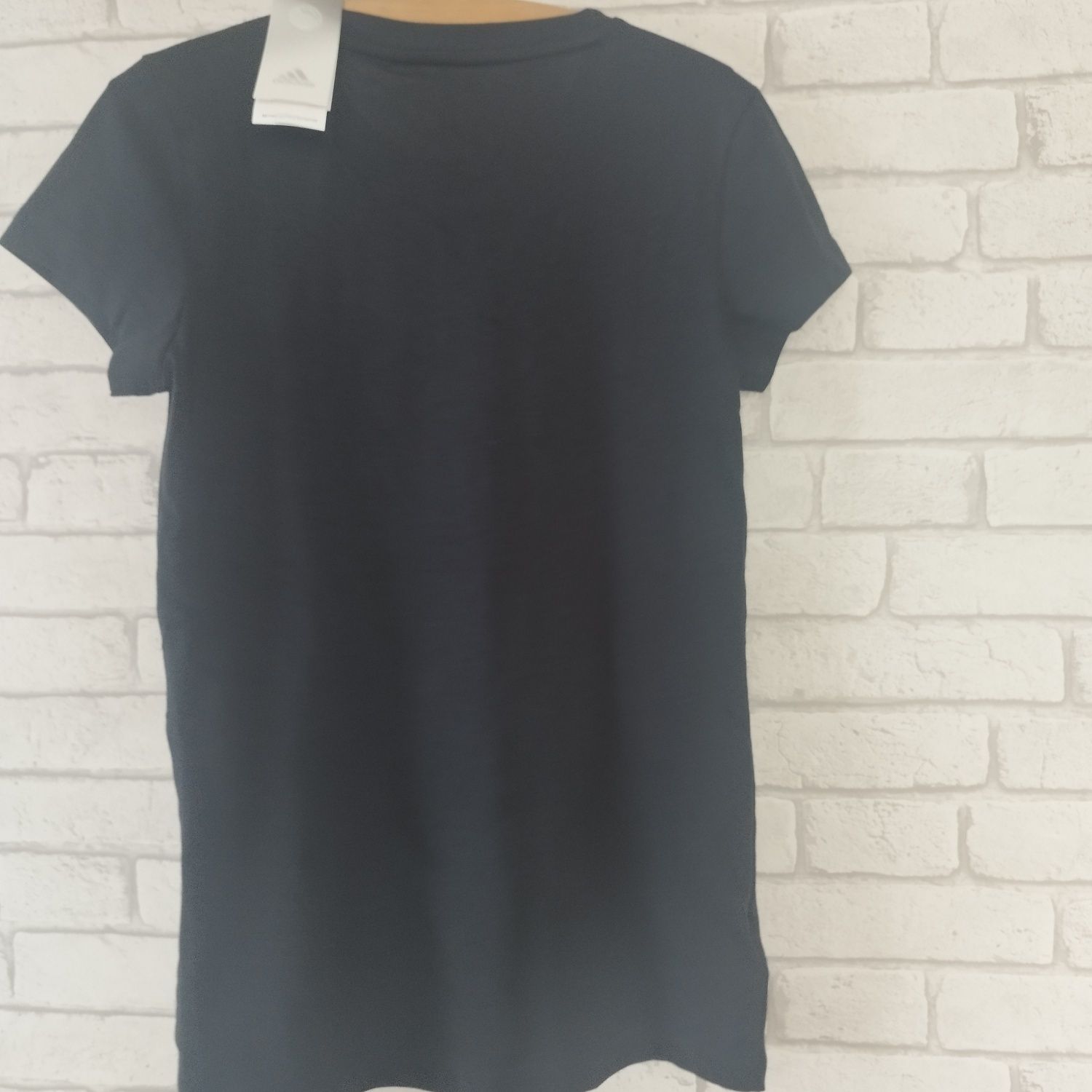 T shirt adidas czarny 164