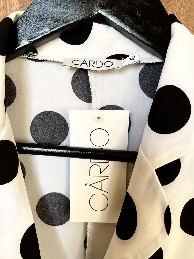 Женственное платье в горох ретро от бренда CARDO
