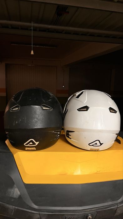 Capacetes dois acerbis preto e branco tamanho M