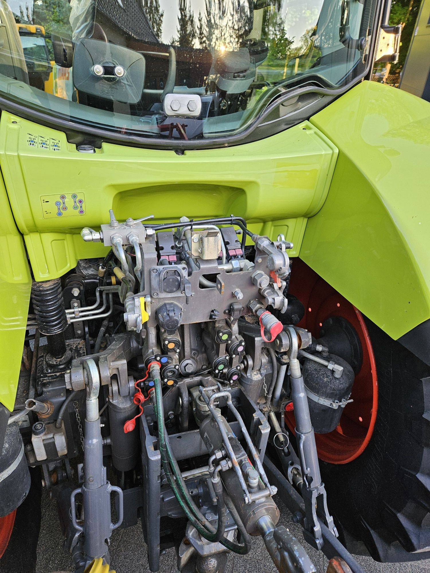 Claas Arion 620 . 50 km/h Pneumatyka