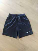 Spodenki sportowe Nike r. 140/152