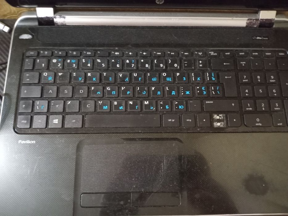 Продам ноутбук в нормальному стані но есть дефект