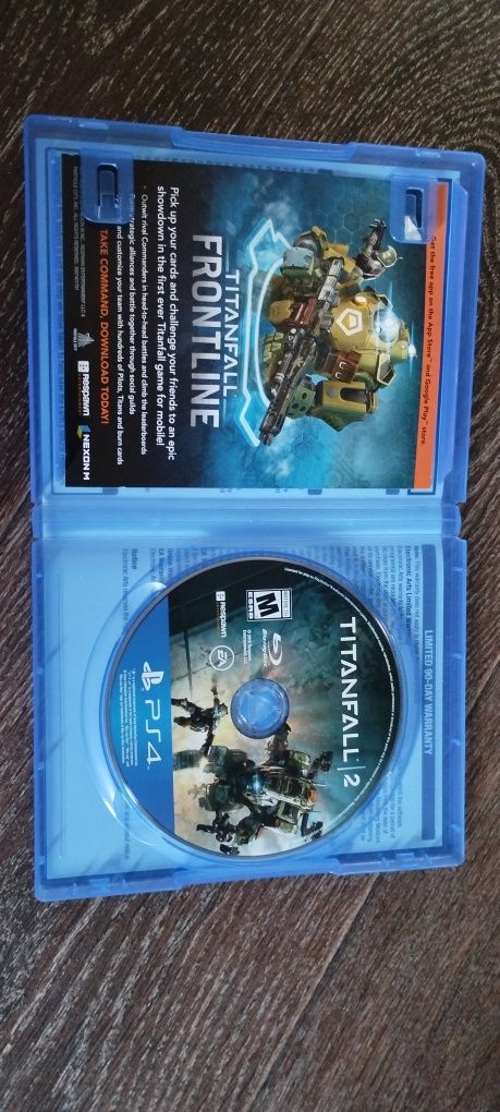 Продам диск TITANFALL 2 PS4/PS5