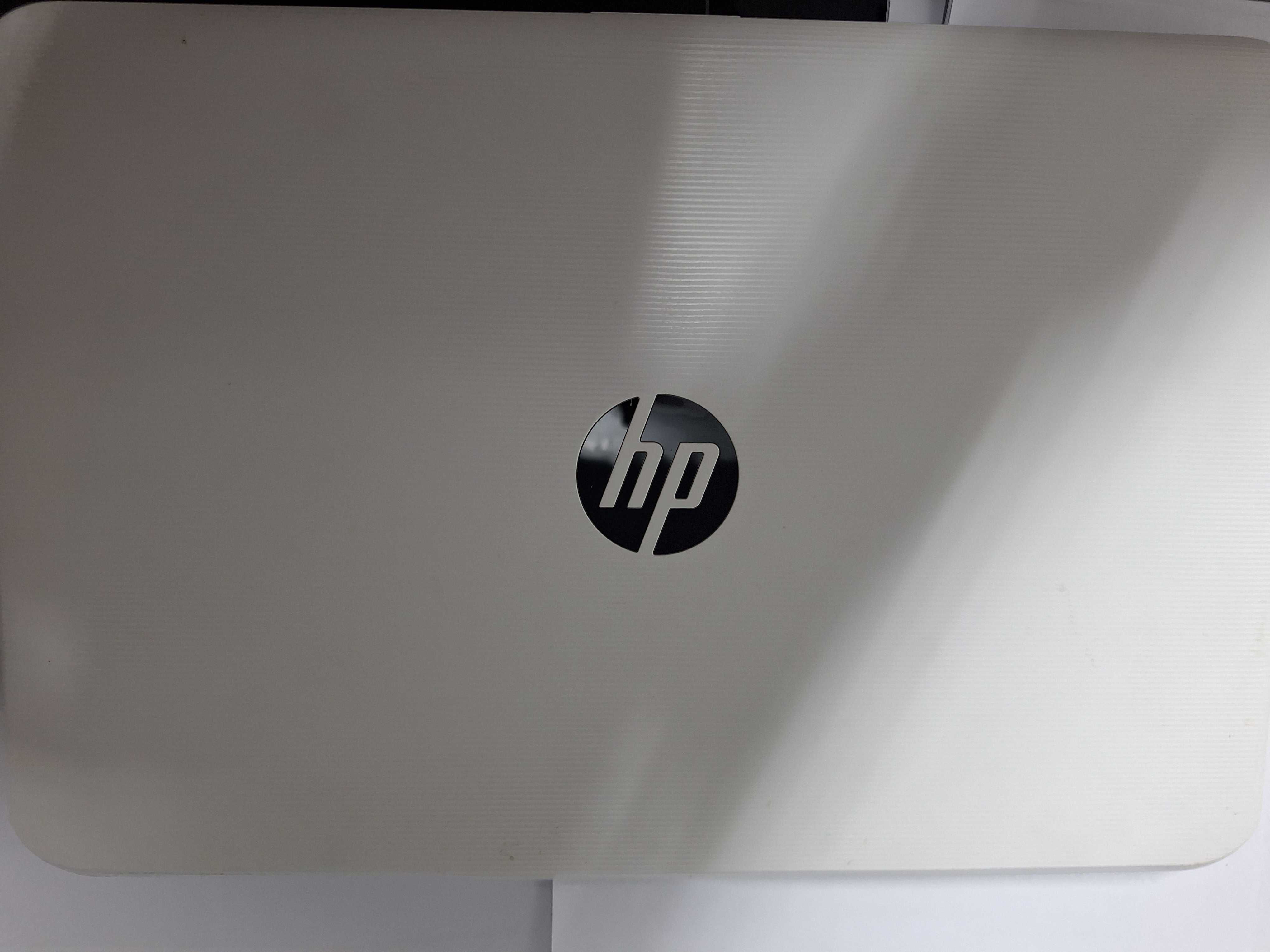 Portátil HP 14-AX 00np- como novo