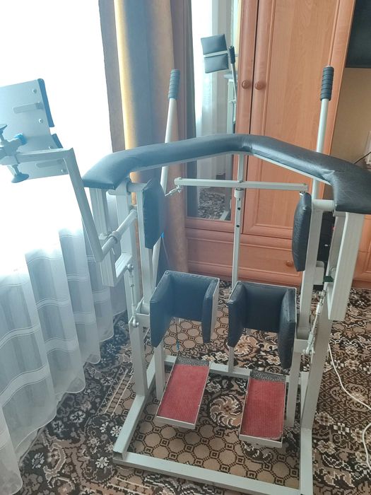 Медичний тренажер для розроблення руху ходи