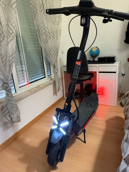 Trotinete Segway ZT3 Pro