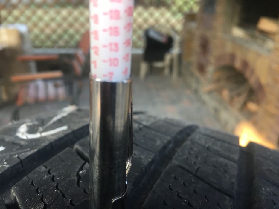 Продам Good Year cargo vector 215/60 R17 C