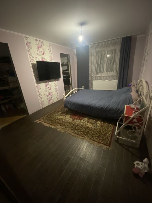 Двоповерховий дім в районі Залізничне селище