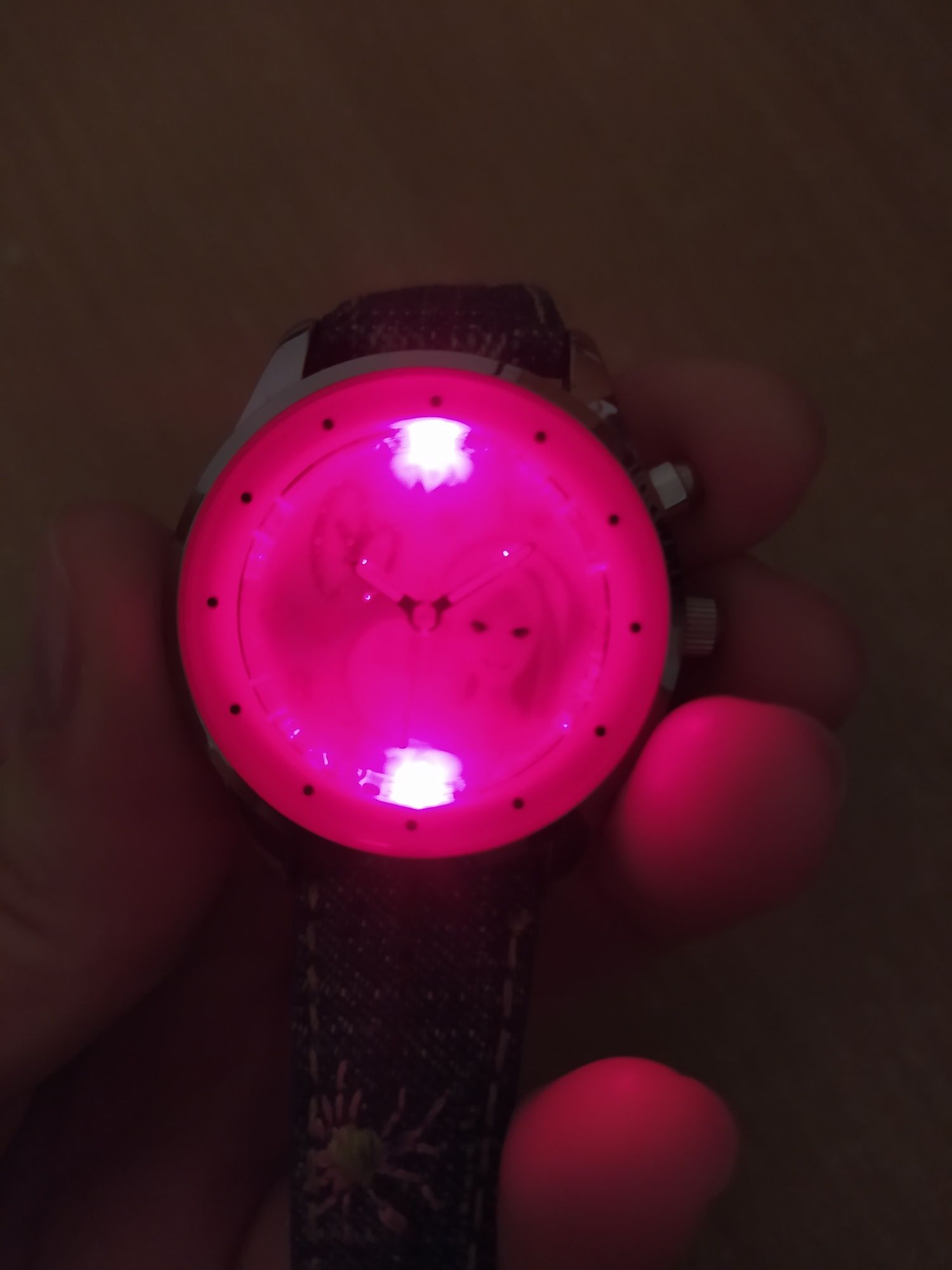BARBIE zegarek świecący w ciemności
