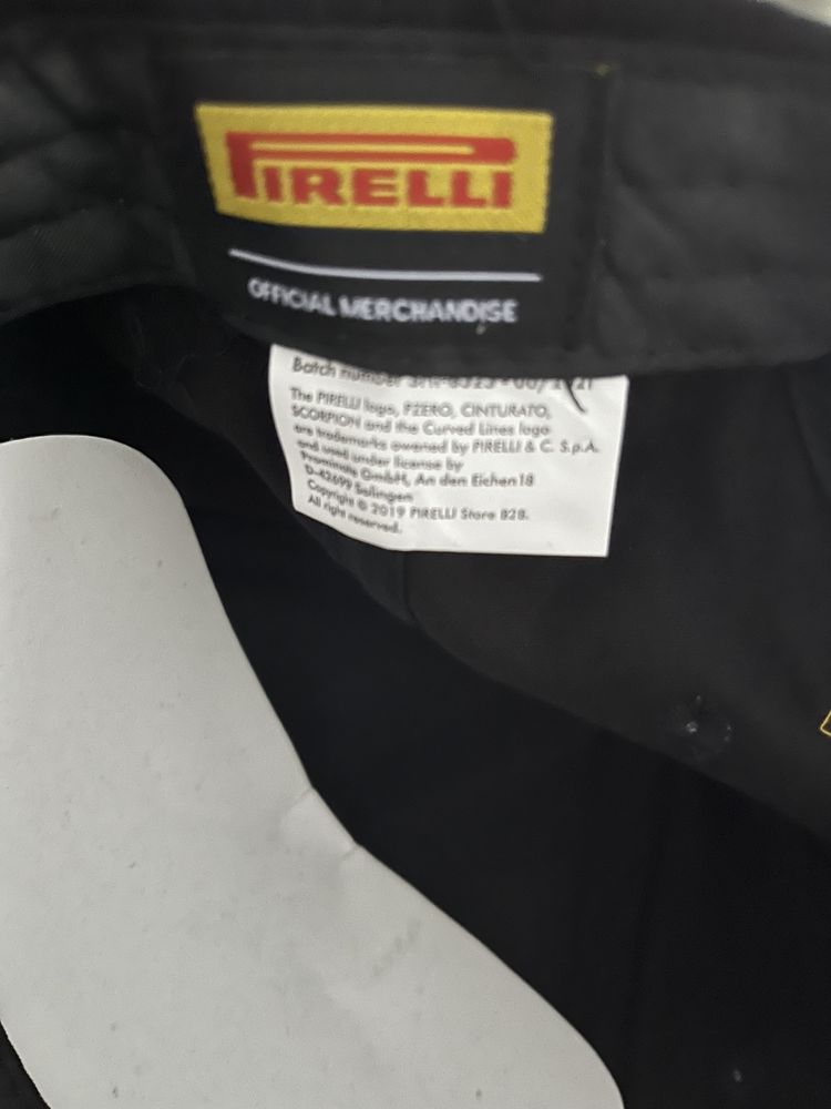 Boné novo Pirelli preto