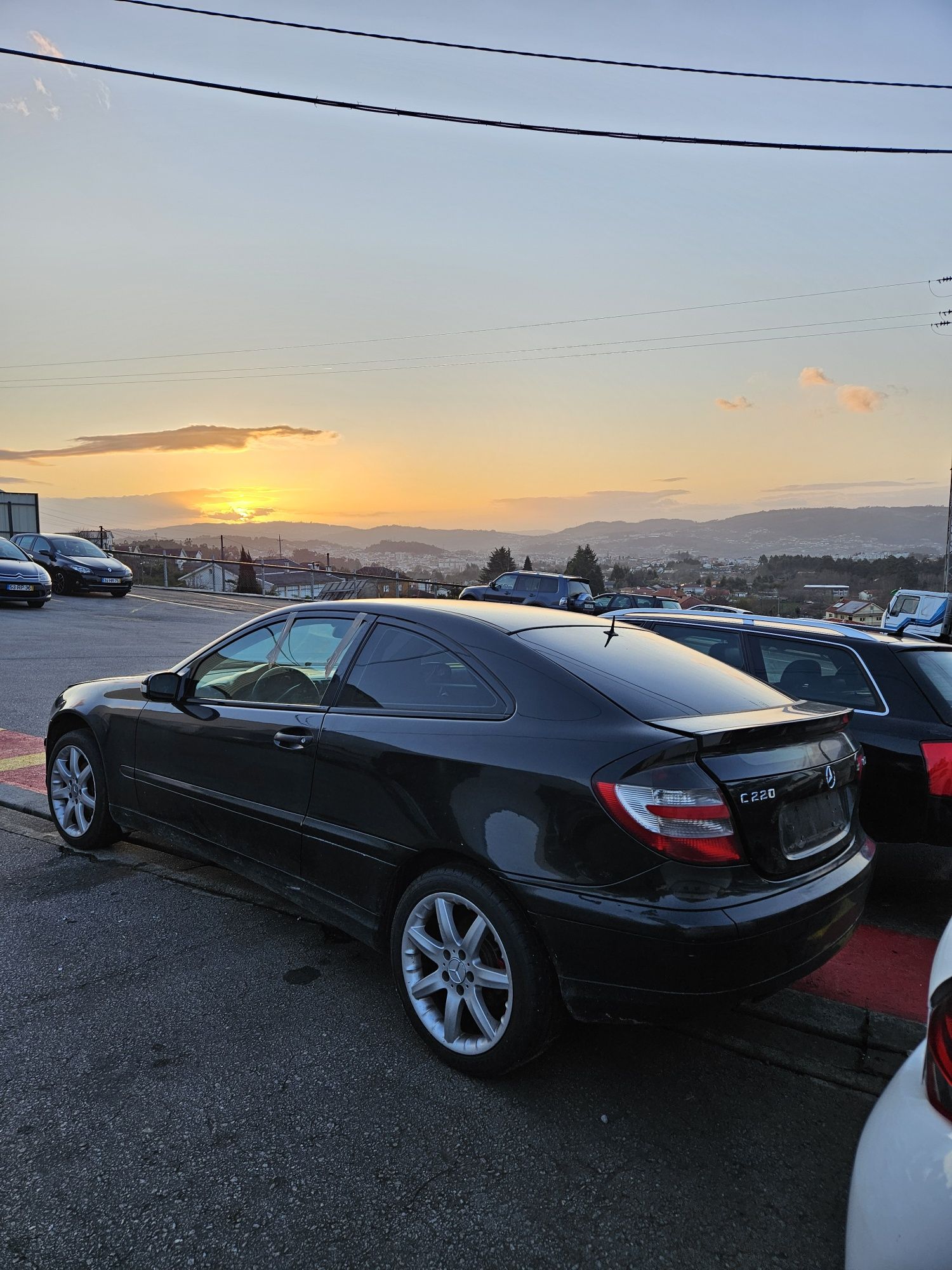 Mercedes-Benz Sport Coupé C220 CDi de 2002 para peças