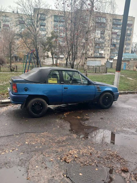 Opel Kadett Cabriolet 1.3 1985 р